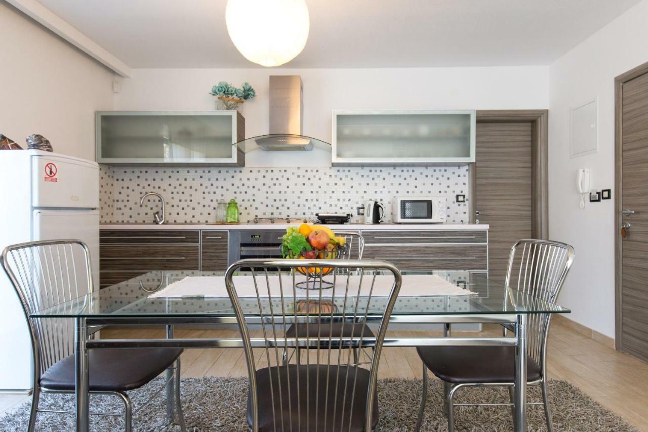 Apartments & Rooms Ddd2 Башка Экстерьер фото